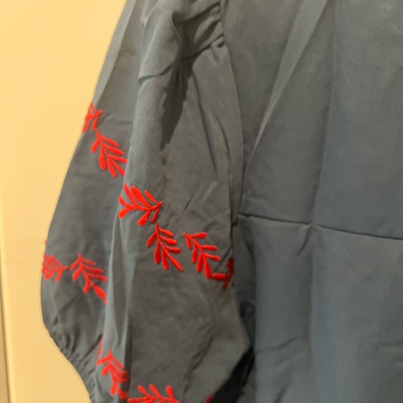 NWT Savanna Jane Embroidered Blouse size large - Picture 12 of 16